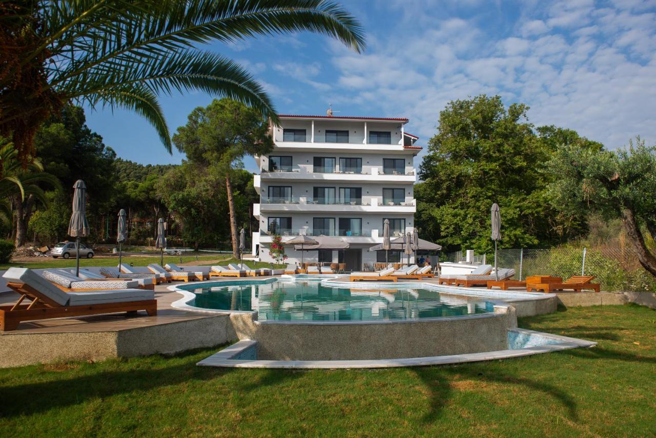 Domus Hospitality Aparthotel วูร์วูรู ภายนอก รูปภาพ