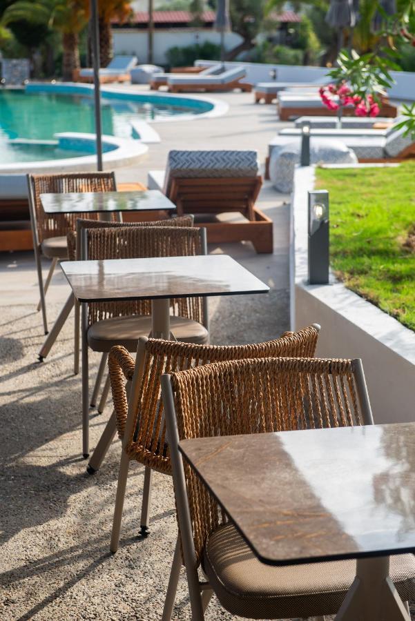 Domus Hospitality Aparthotel วูร์วูรู ภายนอก รูปภาพ